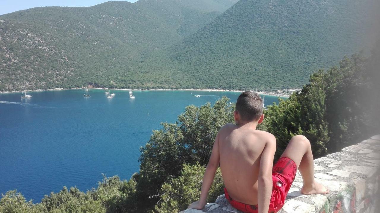 Ralloy Hoyse Sami  Buitenkant foto